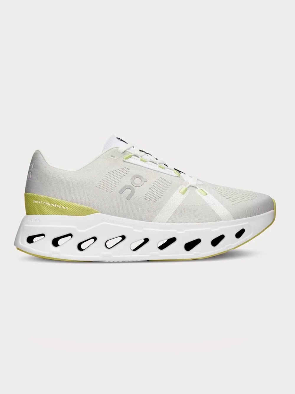 On Cloud Eclipse Women Size 8.5
